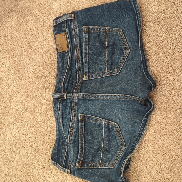 American Eagle Jean Shorts - Picture 4 of 4